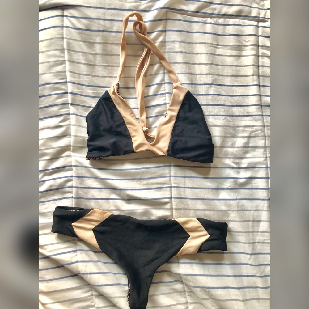 ACACIA SWIMWEAR STORM BIARRITZ TOP + MENTAWAI BOT